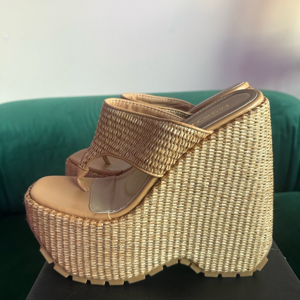 fashion nova bamboo wedges